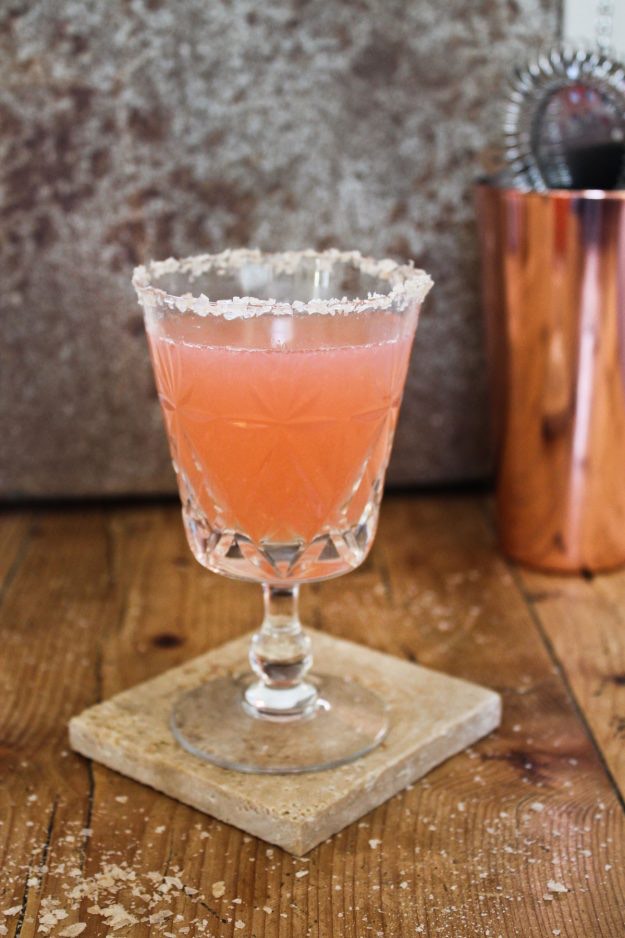 The-Salty-Dog—SWD gin cocktail