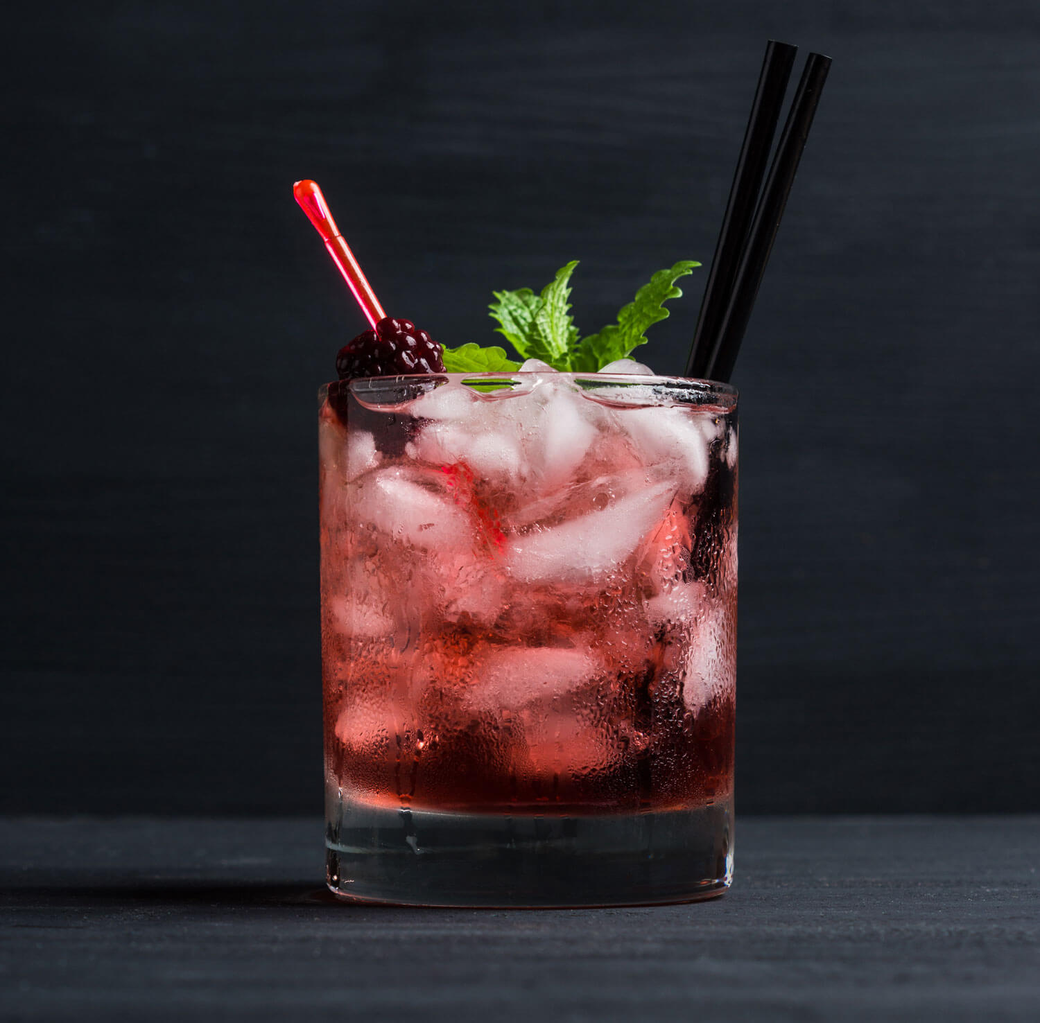 Easy Gin Cocktails Tom Collins Gin Cocktail Bramble Cocktail Think Gin