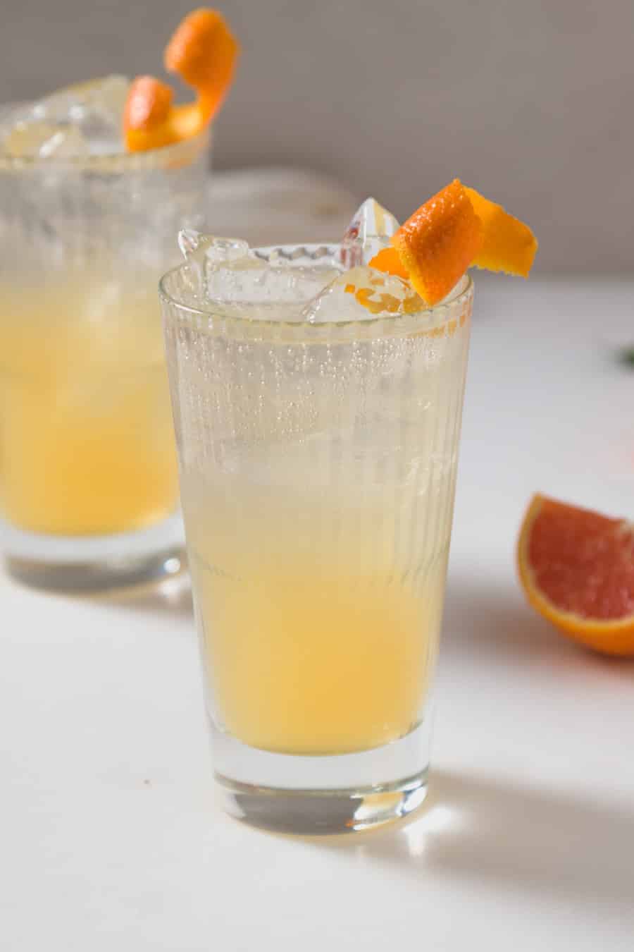 Gin Cooler Cocktail