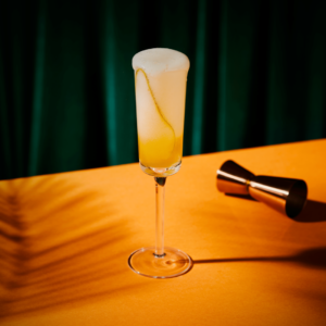 Kyngs Pear and Tarragon French 75