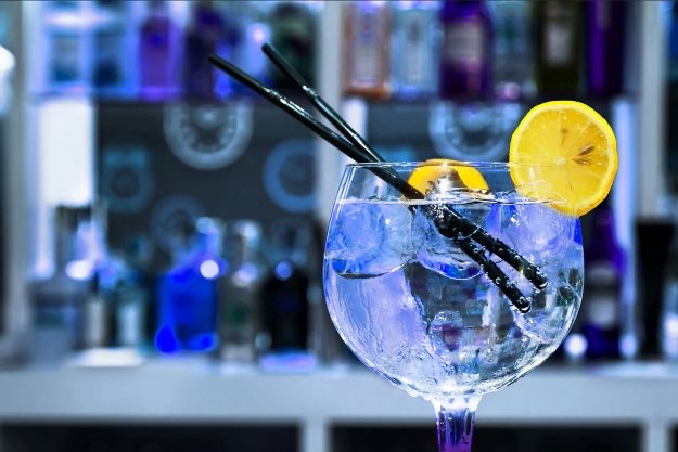 tgc-gin-news-1500×1000-history-of-gin-1 Think Gin